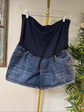 Stretch Maternity Denim Shorts with Black Waistband